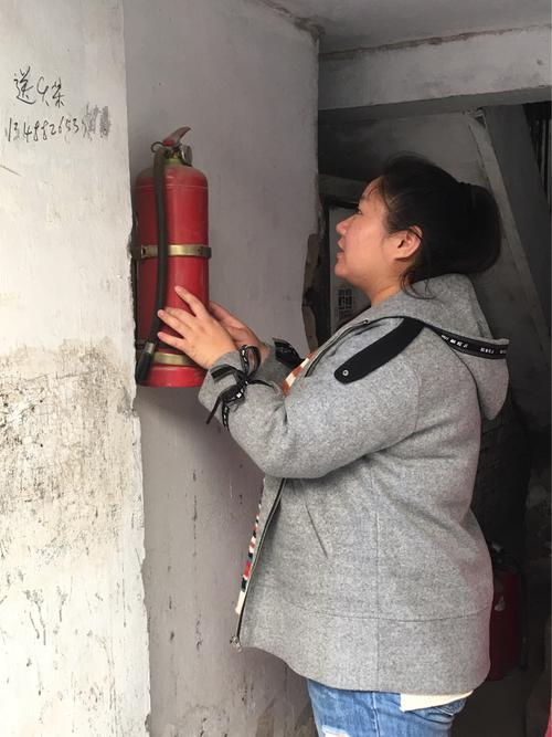 下一步社区将对辖区内院落消防安全工作做好排查,督促物业服务企业