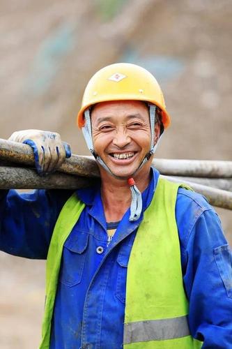 「最美劳动者」你笑起来真好看