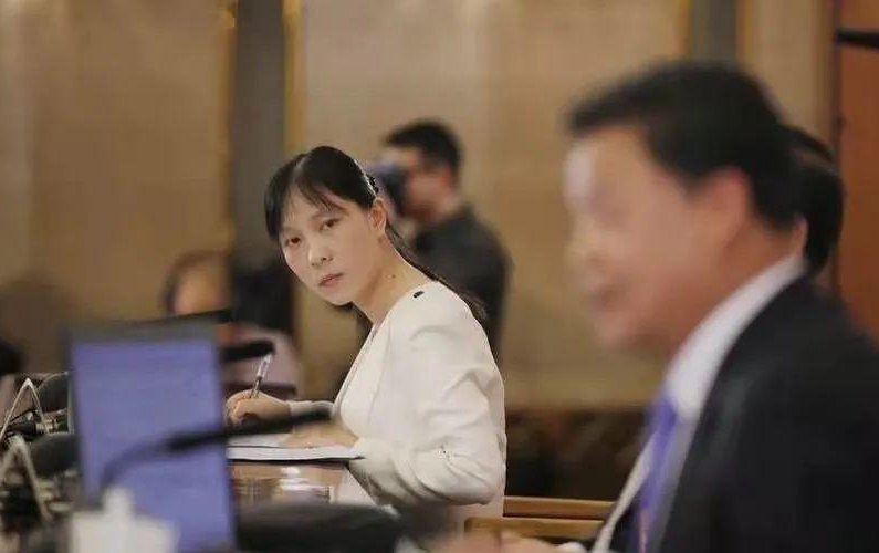 媒体将张璐,张京,张蕾,并成为翻译界的"三张".