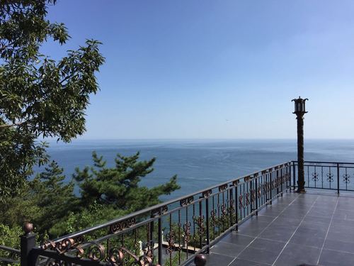 【携程攻略】大连燕窝岭景点,免费景点,通往亭子的这