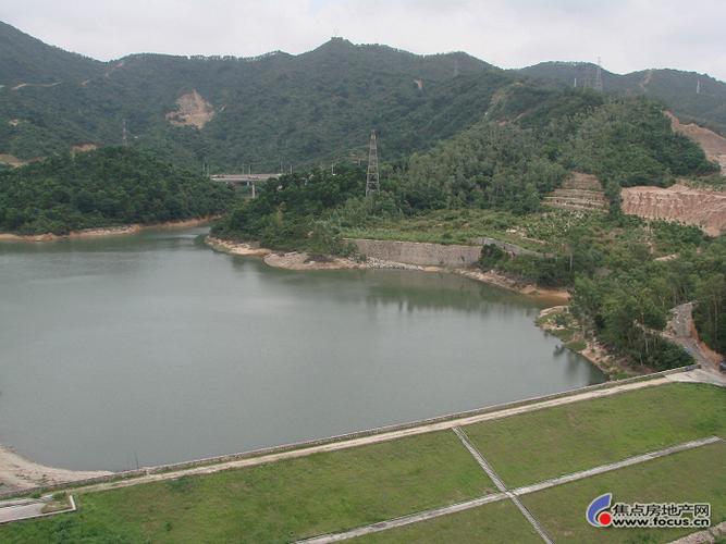 图:五园旁的南坑水库所拥有的美丽景观,邻居们别错过