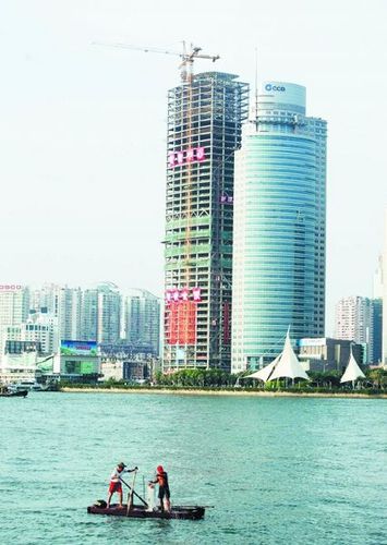 > 正文 早报讯 5日上午,位于厦门鹭江道100号(建行大厦北侧)的"厦门