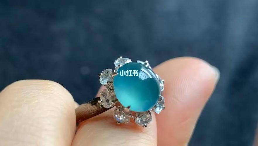 天空蓝翡翠蛋面_翡翠_翡翠戒指_荧光_时尚_配饰