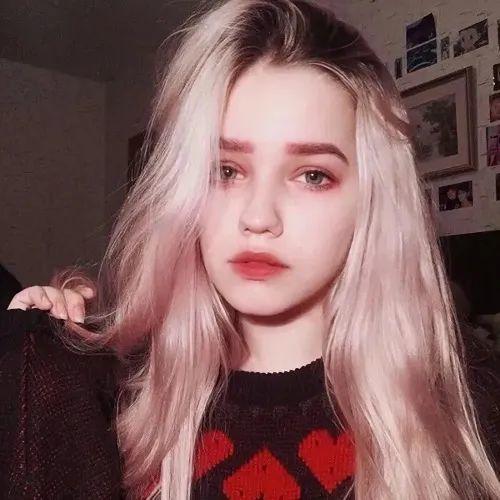 ins头像欧美女生霸气头像