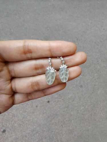 金枝玉叶——翡翠叶子耳坠 18k金 钻石_耳坠_翡翠_钻石_18k金_荧光