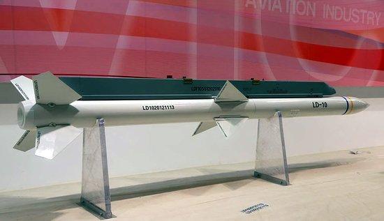 ld-10反辐射导弹源自pl-12 可供歼20"踹门"