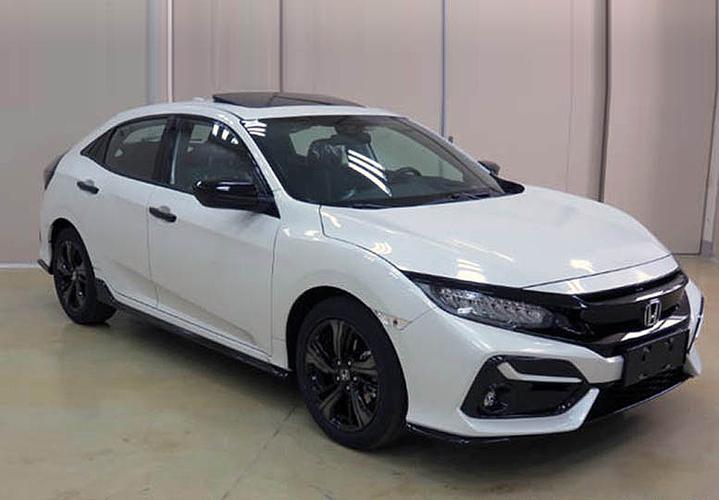 东风本田.思域两厢版(高配车型/17英寸轮圈)