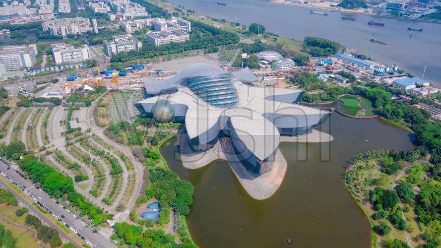 航拍广东科学中心延时广州大学城4k