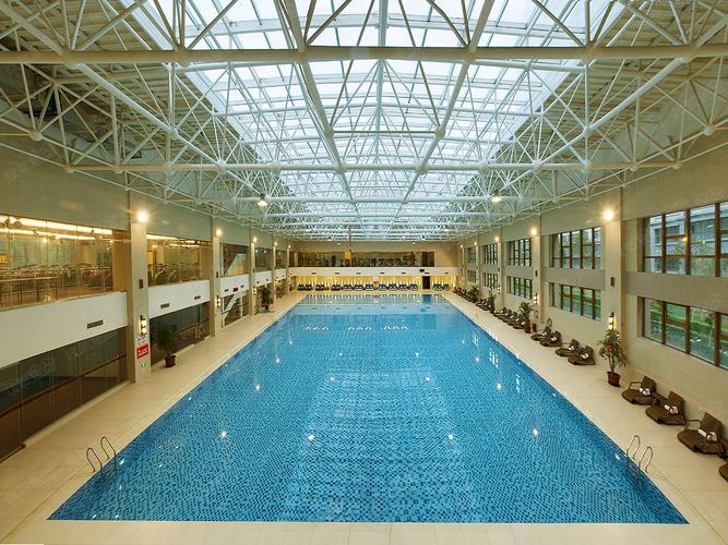 昊元上品室内游泳馆