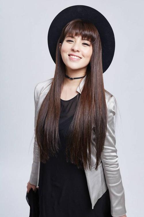 歌手贝贝新曲《信仰之花》首发,做践行梦想的理想主义者