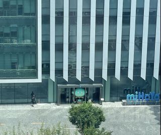 闲聊杂谈米哈游总部的门被史莱姆卡住了