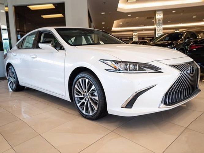 全新雷克萨斯es实拍图 售价或小幅上调