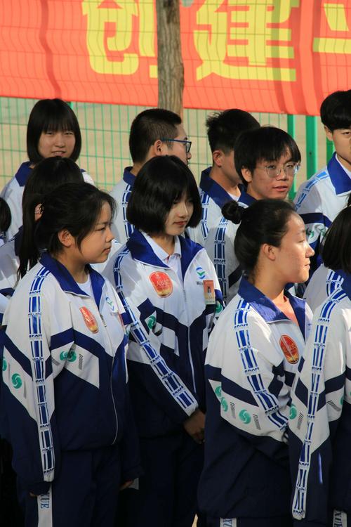 通辽实验中学高中部2017级成人仪式暨高考冲刺动员大会留念美好瞬间