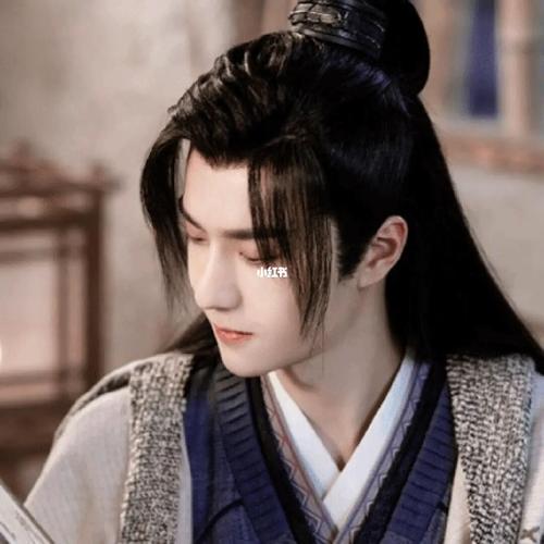 有翡王一博最新优雅的造型个人剧照图片_王一博_有翡_娱乐_明星娱乐