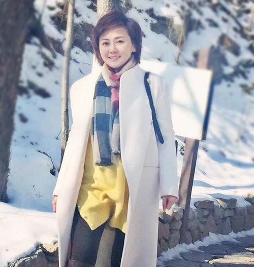 43岁央视主持人柴璐深夜发文46字坦诚至今未婚的秘密