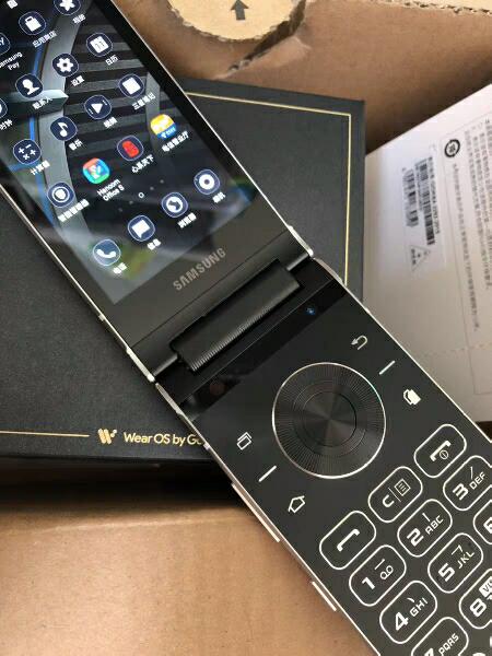 韩国三星翻盖手机