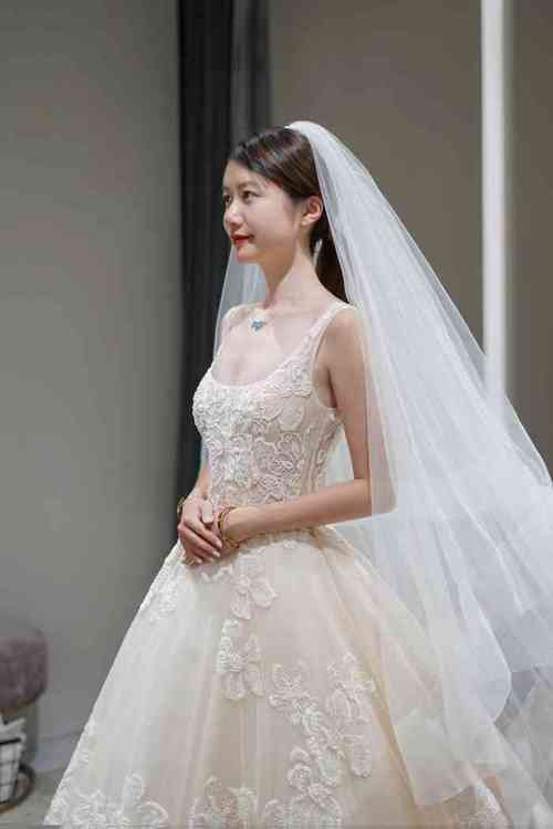 denise婚纱礼服高级定制-"[玫瑰]高定的小礼服和婚纱款超级美腻95.