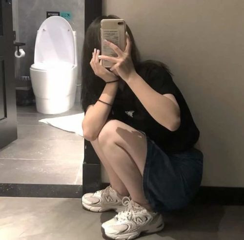 出单:【真人】手机挡脸女头