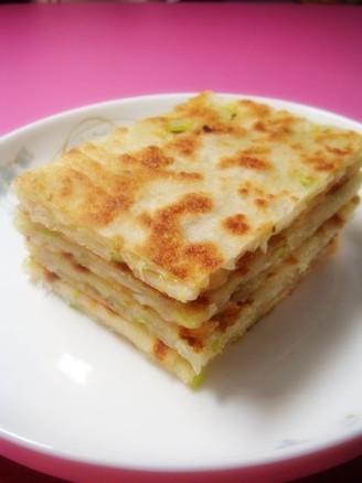 超薄葱油千层饼,超薄葱油千层饼的家常做法 - 美食杰