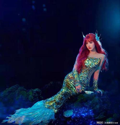 韩安冉美人鱼写真获网友夸赞,女网红变女明星