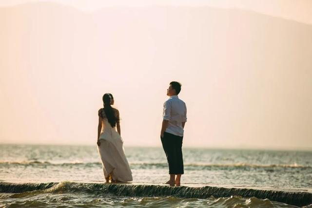 守着一个三观不合的人,一起度过余生,好累,好尴尬