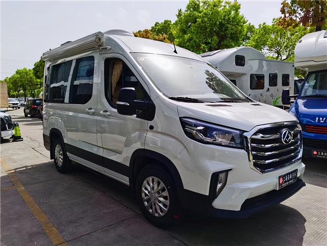 上汽大通v90短轴版自行式b型房车了解下