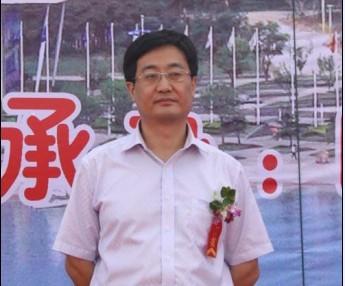 日照市纪委常委卜.