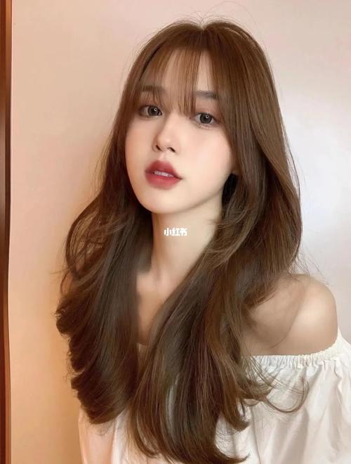 【今日发色推荐】暖棕色 暖色系的棕色染发非常适合亚洲女生 让头发更