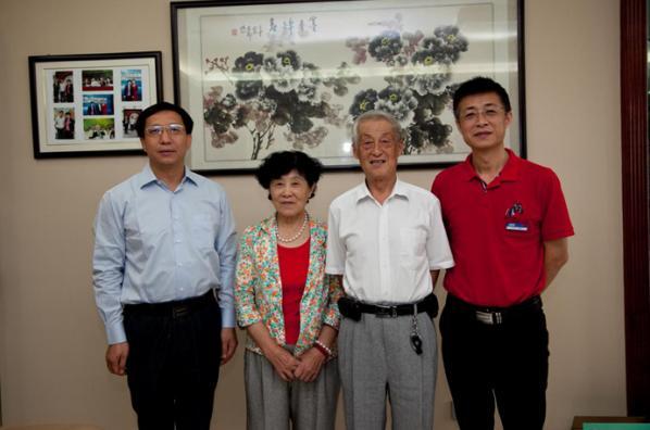 新河县委书记李群江调研超威