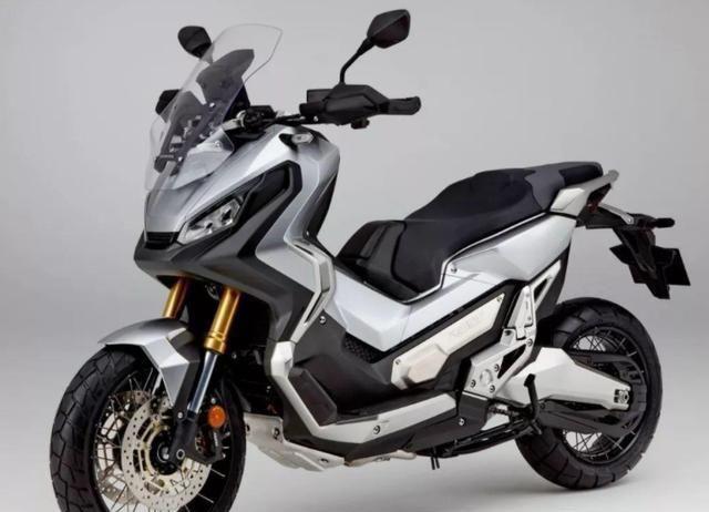 车型,油箱大小等方面来看,它确实是一款很适合长途摩旅的踏板摩托车