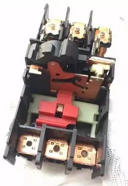 中座 辅助"扳机"