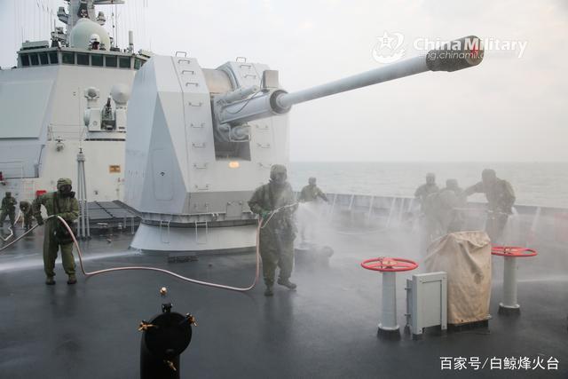 人民军队与130毫米火炮:陆军如今还在用,海军拿来做舰炮