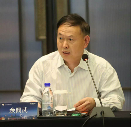 (按汉语拼音排序)杜晓辉,何显力,胡建昆