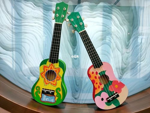 漂亮的手绘尤克里里～_尤克里里_手绘_文化_绘画