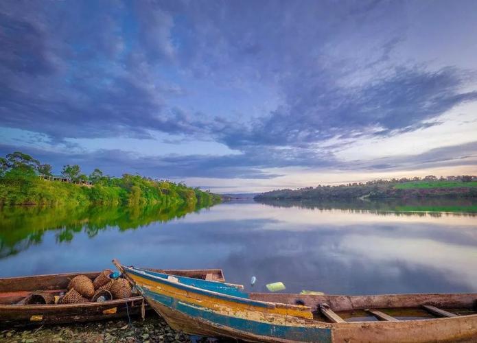 全长6670公里,这是一条流经非洲东部与北部的河流,自南向北注入 地