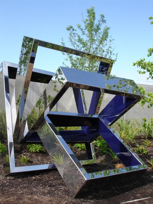 抽象雕塑图片[摄影图,jpg]