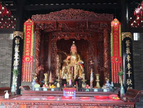 游走广州,带你走进三元宫