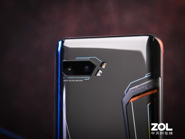 配置硬核的游戏之王rogphone2图赏