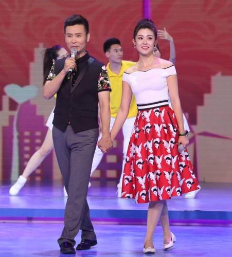 玖月奇迹,刘和刚战扬,冯晓泉曾格格,三对明星夫妻陪你