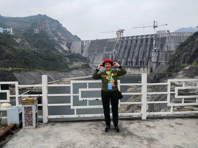 写美篇 龙滩水电站:是仅次于三峡电站的全国第二大水电站,位于广西