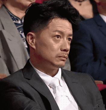 段奕宏一脸凝重,满脸的不服气,单是这个表情实在应该表扬.