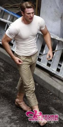 《美国队长》片场照 克里斯-埃文斯现身(组图)