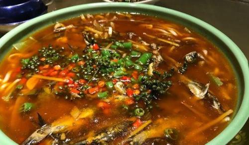 成都的"美食后花园",庭院里吃遍烧烤河鲜