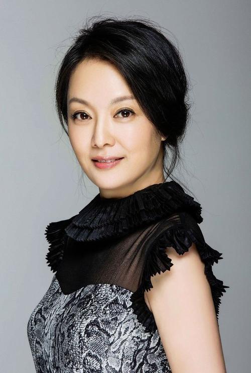 1965年出生的9位美女,吴君如曾华倩,她们个个都是美人胚子