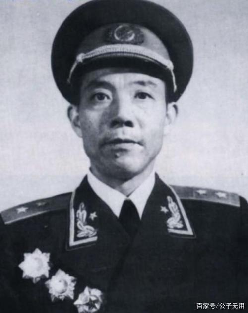 1955年全军首次授衔177名中将时任职务简述附各自戎装照片