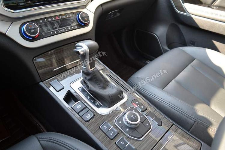 2016款 哈弗h6 coupe 蓝标 1.5t 自动两驱精英型