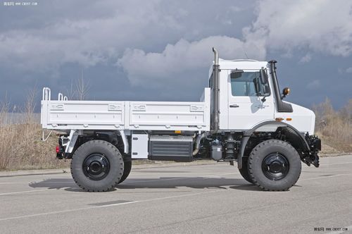 奔驰 乌尼莫克(unimog)卡车