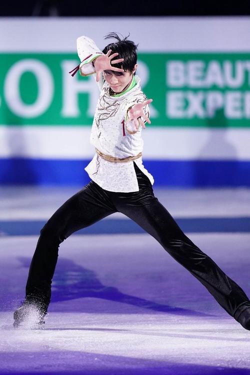 羽生结弦的花滑封神之作,"无一不美好"的表演,赛后哭得好激动