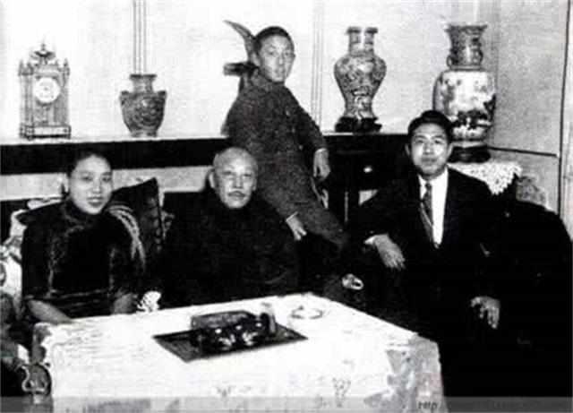 五重间谍 军统,中统,青洪帮,日伪 其实是中共特科