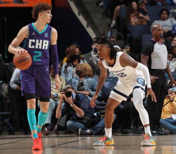 狄龙-布鲁克斯:莫兰特和库里一个水平|斯蒂芬-库里|孟菲斯灰熊队|黄蜂